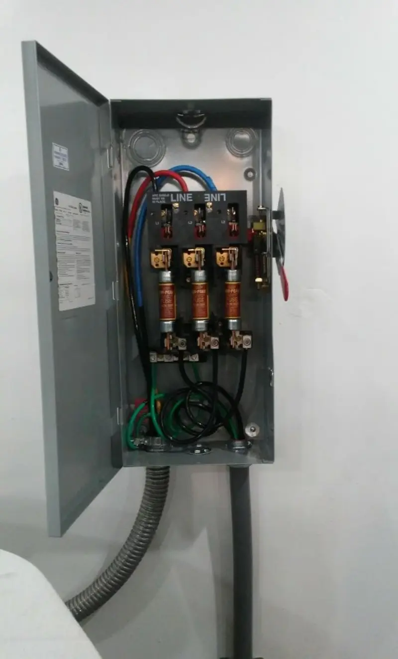 Three-phase disconnect switch installed for Smoke Detector Installation in Hidden Valley